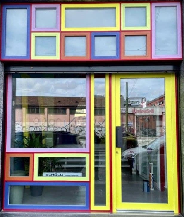 Vetrate con telai colorati